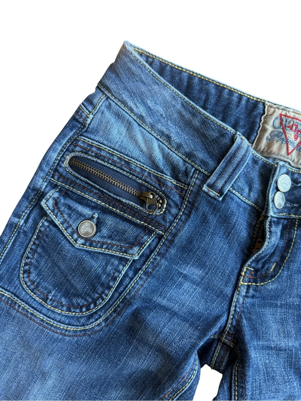 GUESS Premium Low Rise Straight Leg Y2K Jeans Size 26 Medium Wash Denim - Picture 4 of 10
